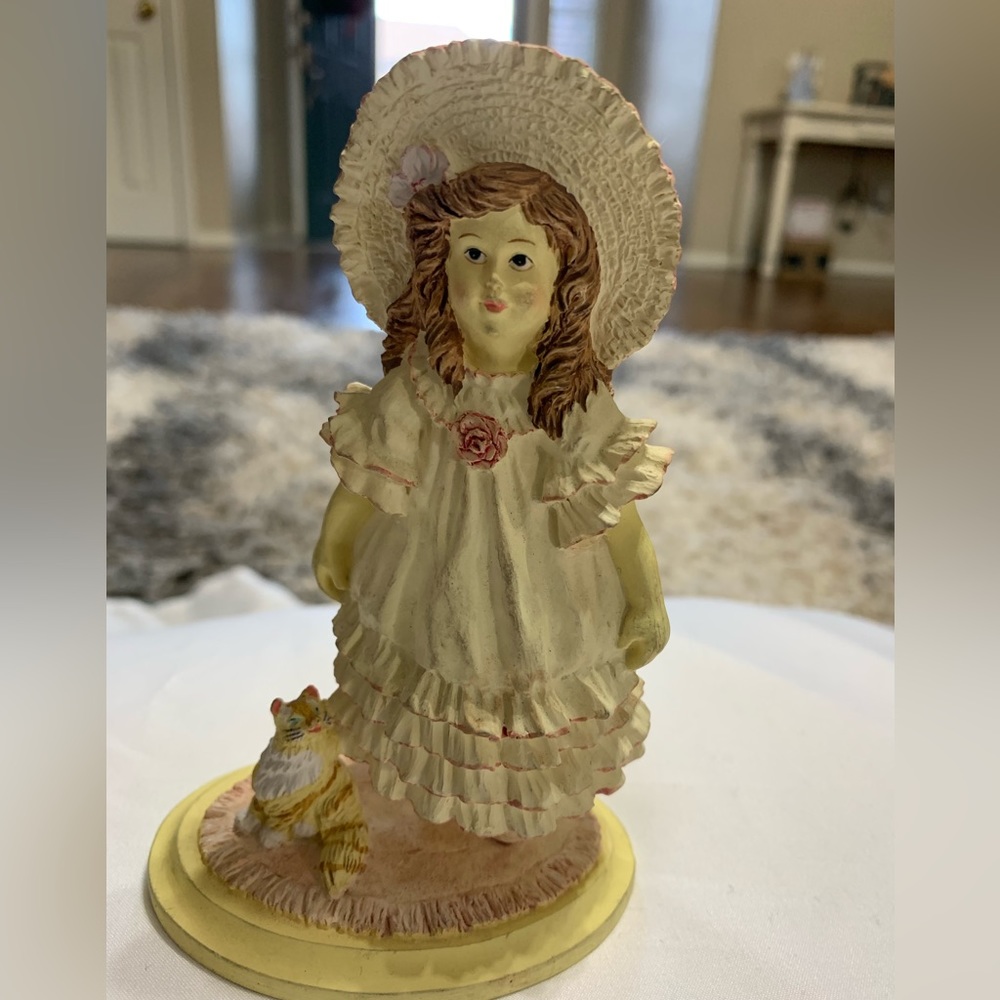 Dolly Dreams "First Party" Figurine DD5003 Limited Edition by Betty Chaisson